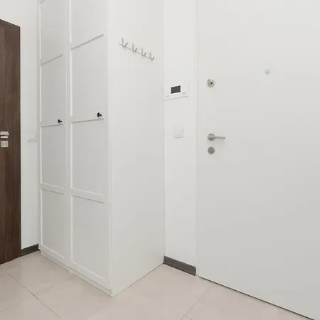 Mokotow Bernardynska With Balcony By Renters Apartman