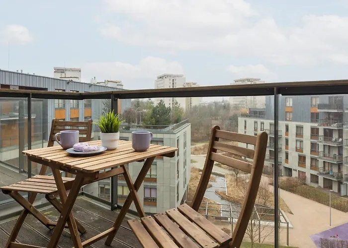 Mokotow Bernardynska With Balcony By Renters *