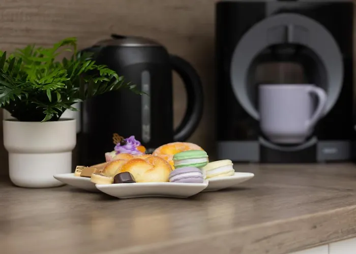 Mokotow Bernardynska With Balcony By Renters * 华沙